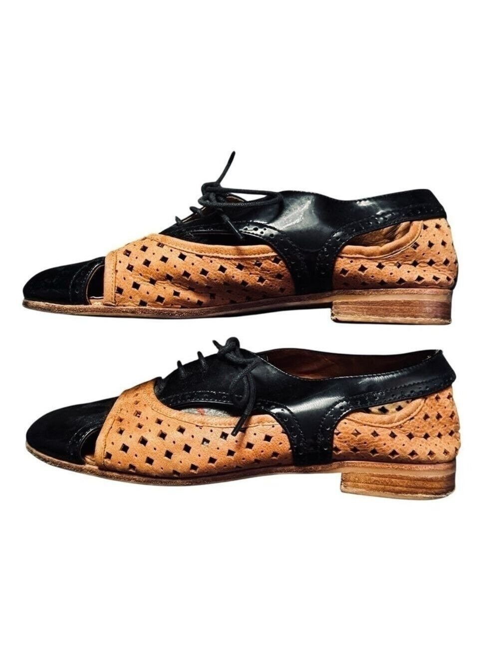 Jeffrey Campbell Handmade Ibiza Last Black and Tan Leather Flats Size 38